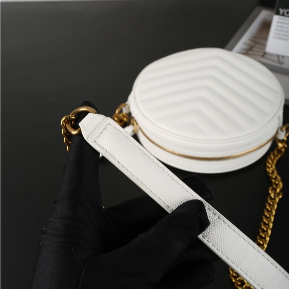 Yves Saint Laurent White Chevron Crossbody Bag - Picture 5 of 7